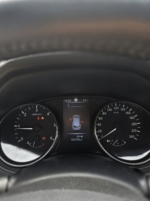 Nissan Qashqai — fotografia 11