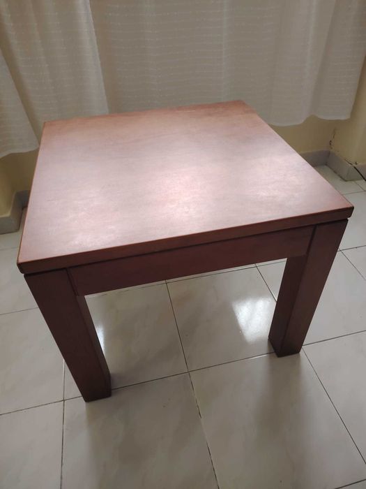 Conjunto estante, cómoda ou aparador e mesa de apoio em cerejeira.