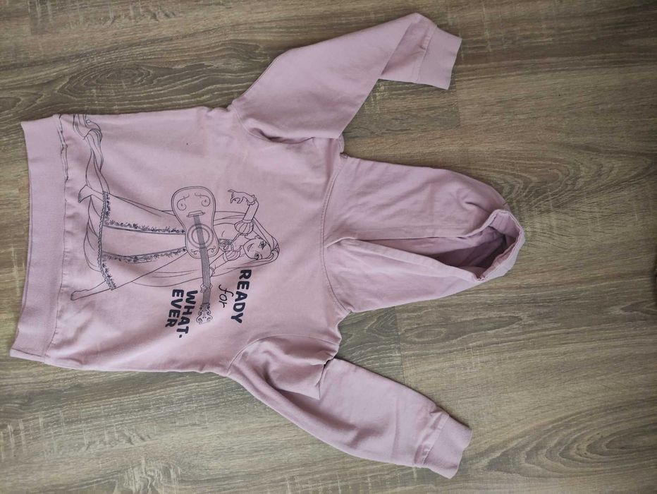 Худі Sinsay 128см., флісова кофтина Quechua 115-124см., спідниці ZARA
