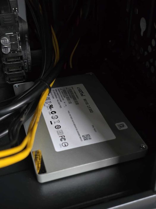 Komputer gamingowy (AMD Ryzen 3 3100, GTX 1650 Super, RAM 8GB, SSD)