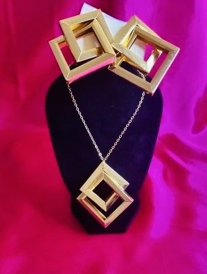 Nowy komplet bizuterii