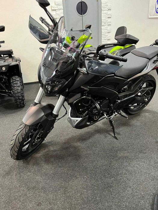 Мотоцикл Bajaj Dominar 400