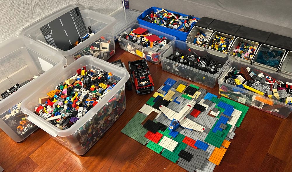 LEGO ok. 15 kg – mix klocków, pojemniki