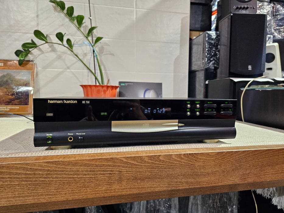 Програвач CD Harman/kardon HD 750