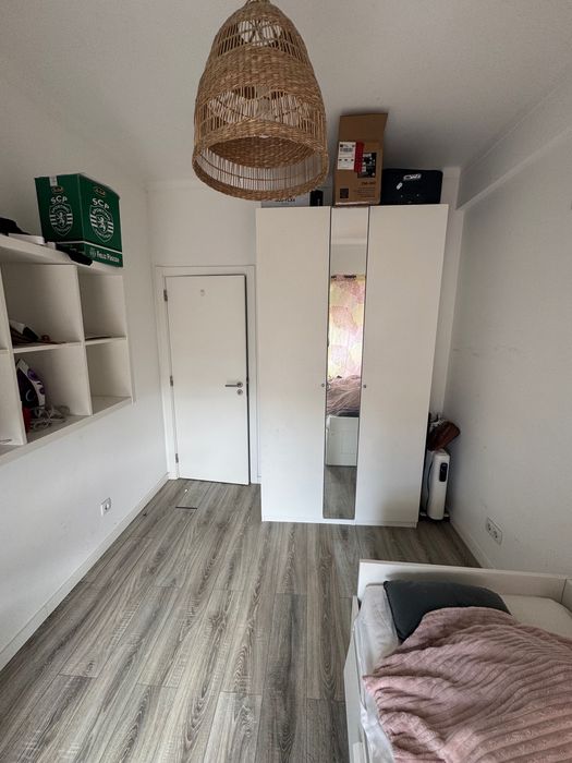 Quarto em casa partilhada