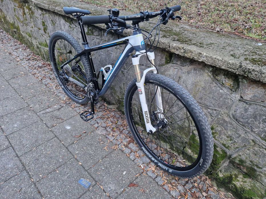 Rower genesis revolution race carbon