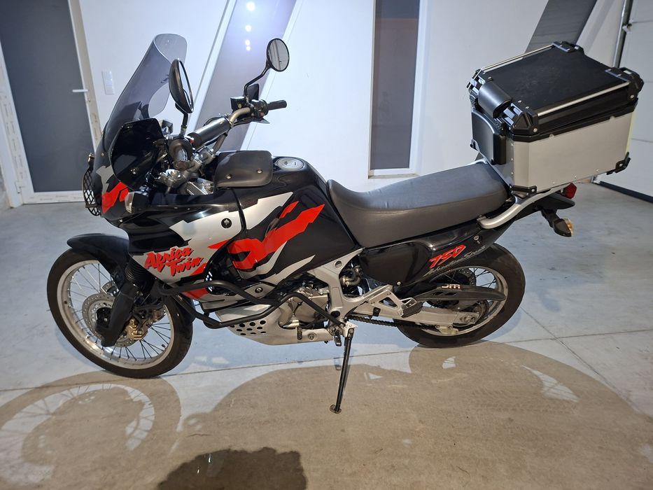 Mítica Honda África Twin 1997