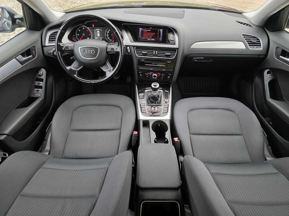 AUDI A4 B8 LIFT!! 2.0 TDI!! 2012 R.!!Zadbana