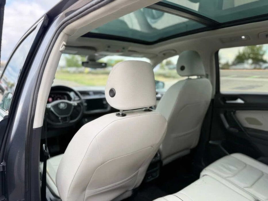 Volkswagen Tiguan SEL Premium 4Motion      2019