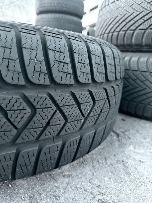 205 50 17 Pirelli Sottozero 3 90% Шини Зима