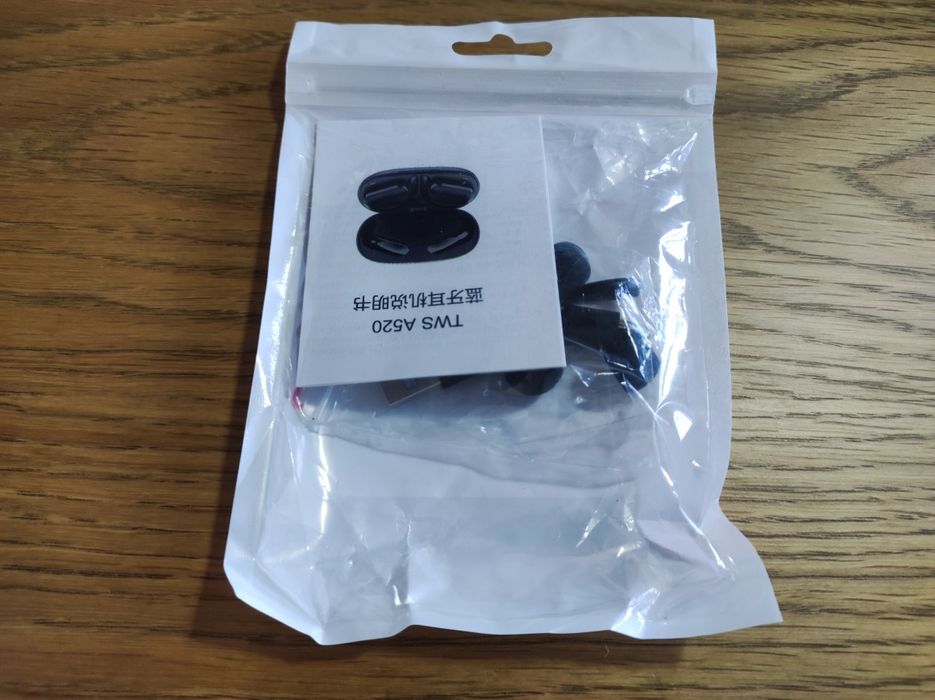 Fones Xiaomi Bluetooth.