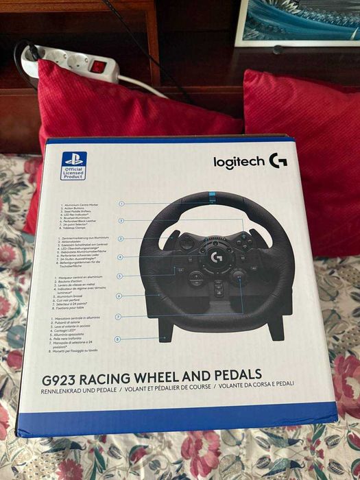 Volante Logitech G923 Racing Wheel + Pedais