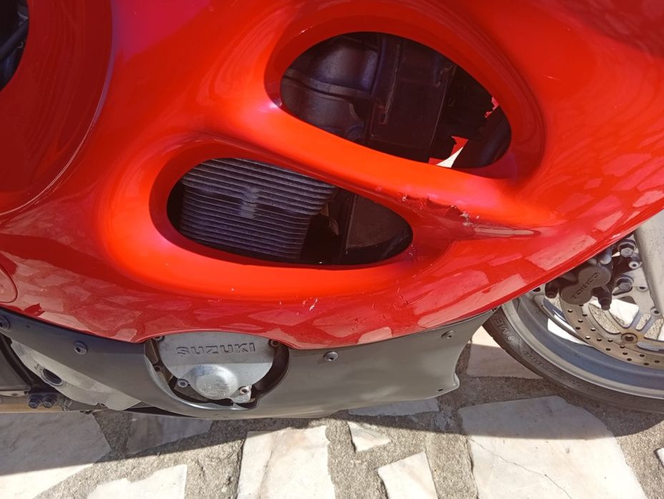 Vende-se GSX 600 F