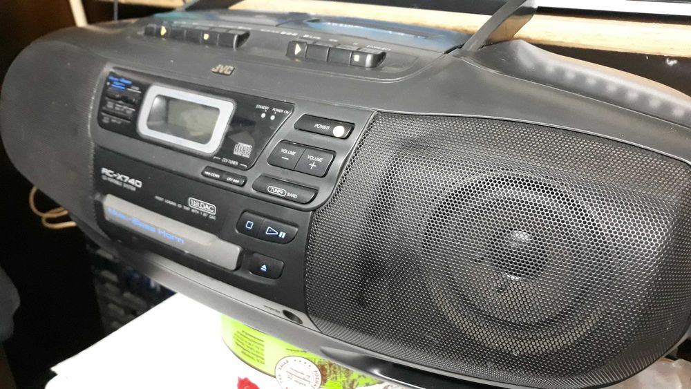 Radiomagnetofon dwukasetowy