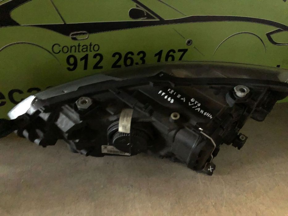 SEAT IBIZA V / ARONA FAROL DIREITO - FF668