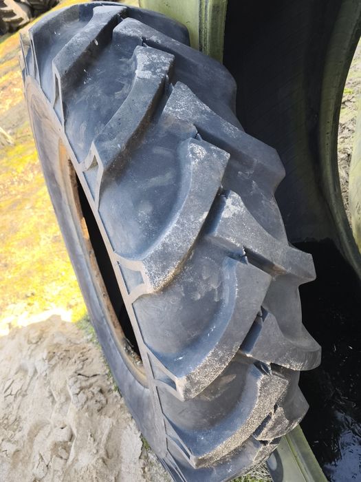 Para opony 12.75-28 ( 13.6 R28) 14.9-28 /16.9 28/ wzmocnione