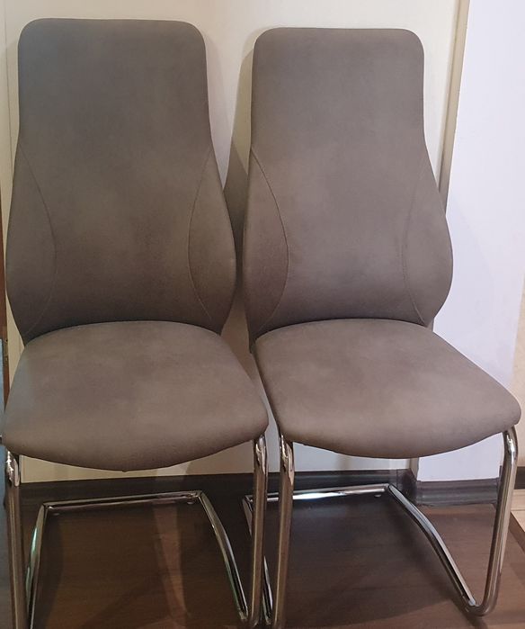 Продам 2 стільці на кухню