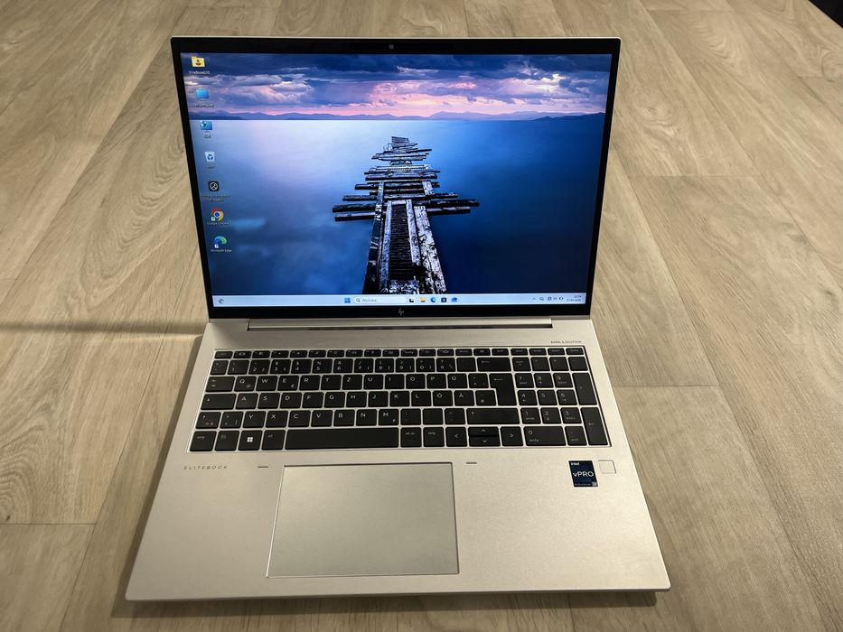 HP Elitebook 860 G10 i7-13th 32GB 1TB