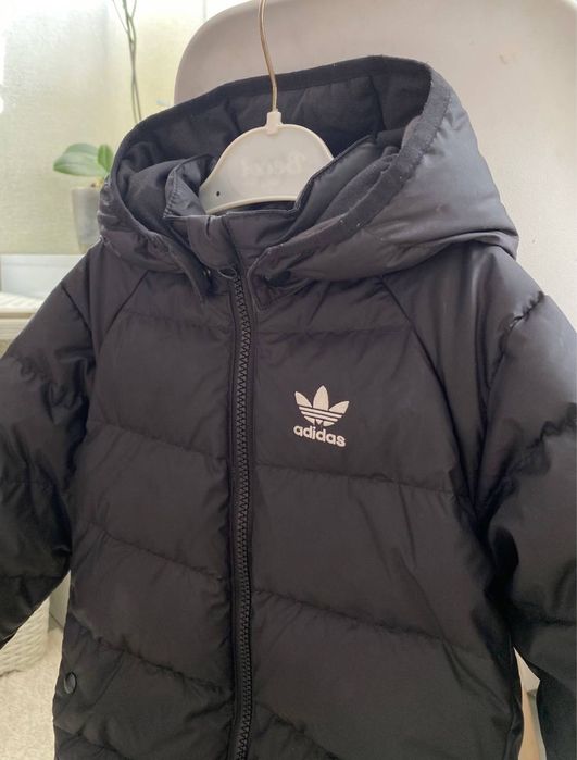 Adidas Курточка зимова оригінал 98 розмір