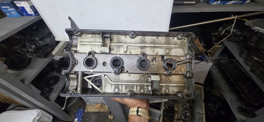 Клапанна кришка Mitsubishi 4G63