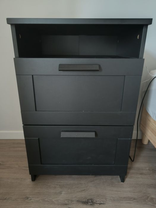2 mesas de Cabeceira Brimnes Ikea
