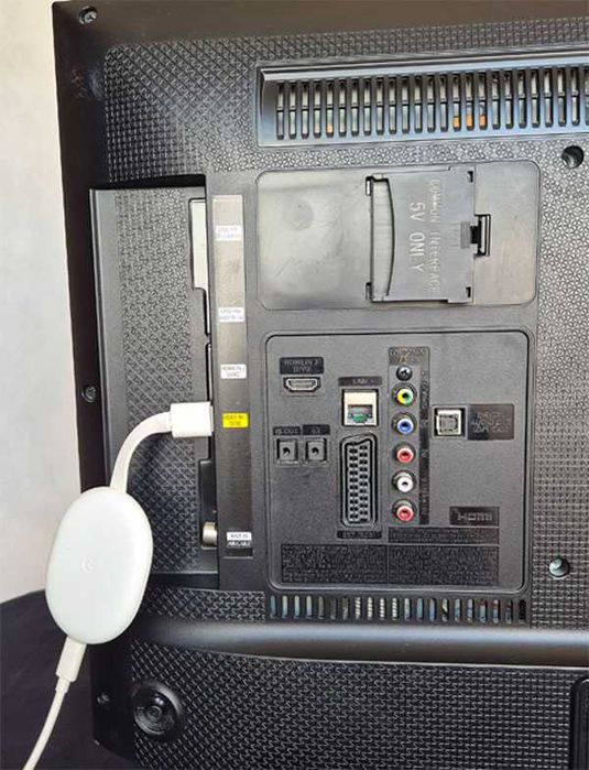 Zestaw  Google TV Chromecast 4K | + TV SAMSUNG 32" Full HD UE32H550