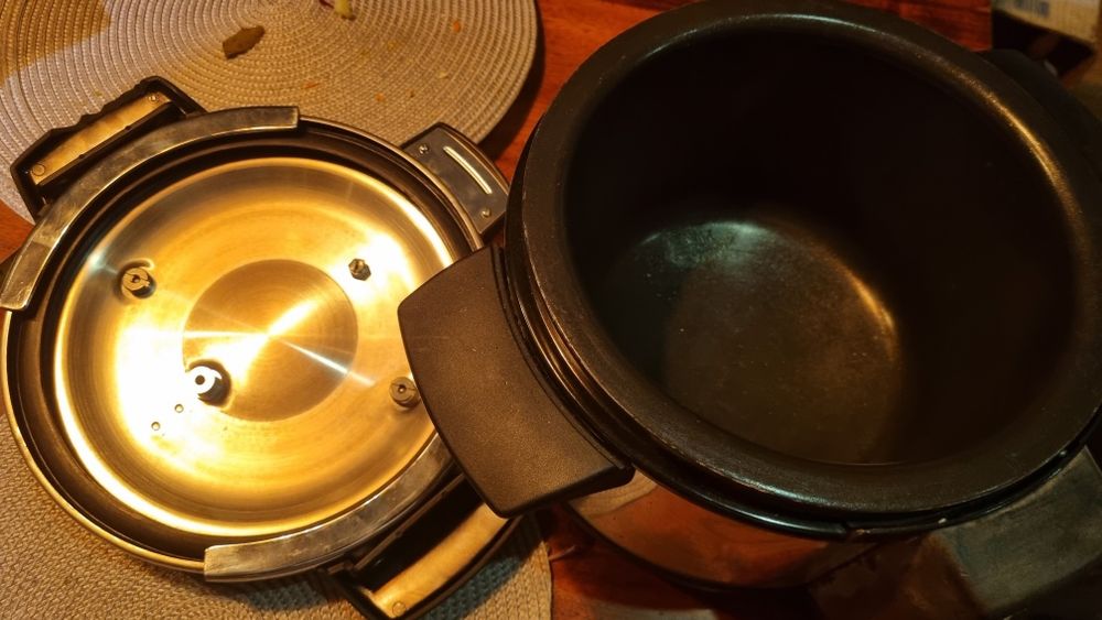 Elektryczny szybkowar