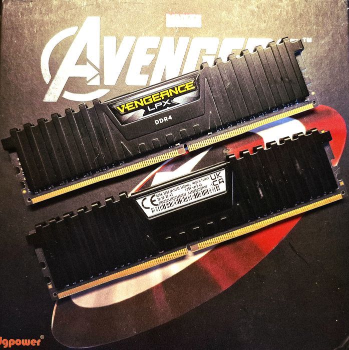 Оперативна пам’ять DDR4 32Gb, 16GB (2x16Gb, 2x8Gb)