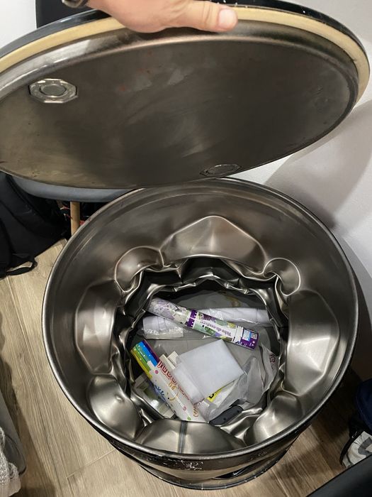 Mesa de centro com tampo de vidro