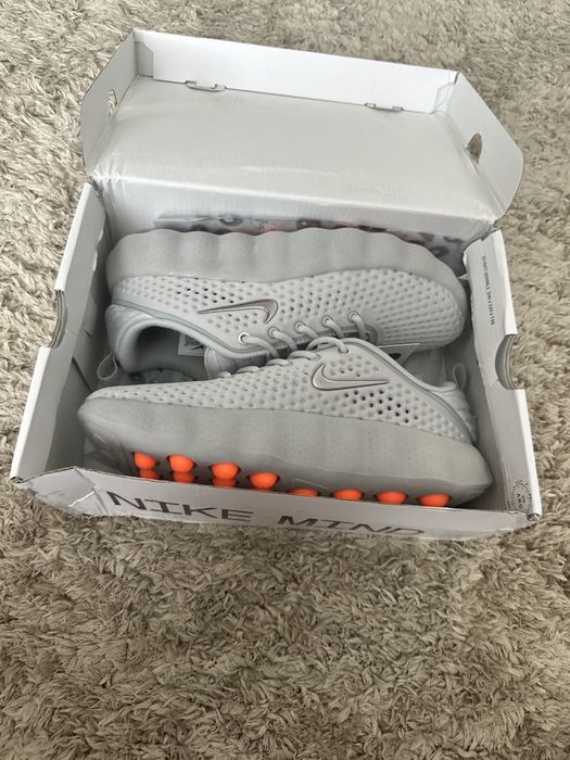 Кросівки Nike Mind 002                           В НАЯВНОСТІ