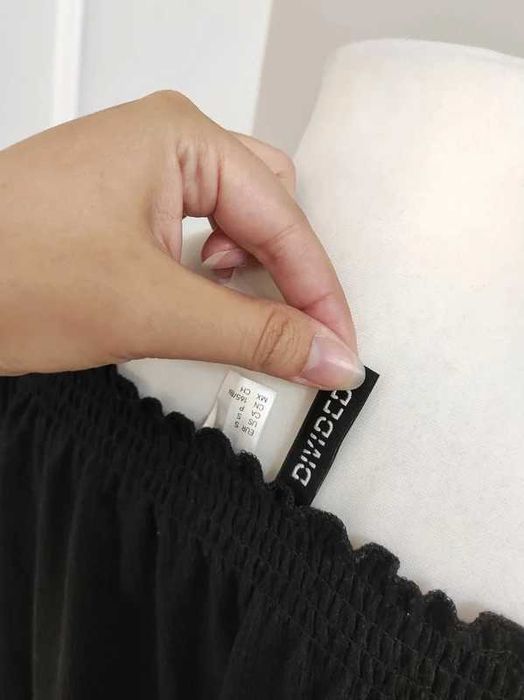 Czarna bluzka hiszpanka odkryte ramiona długi rękaw H&M S 36 | basic casual capsule