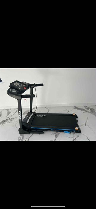 Bieżnia Urbogym  v520