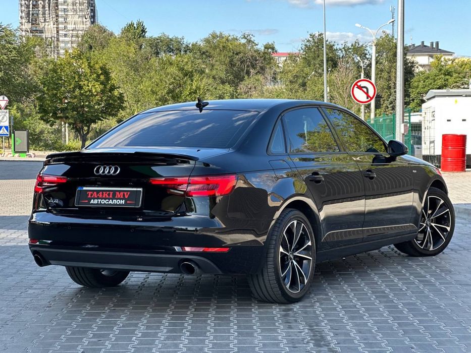 Продам Audi A4 Premium 2016