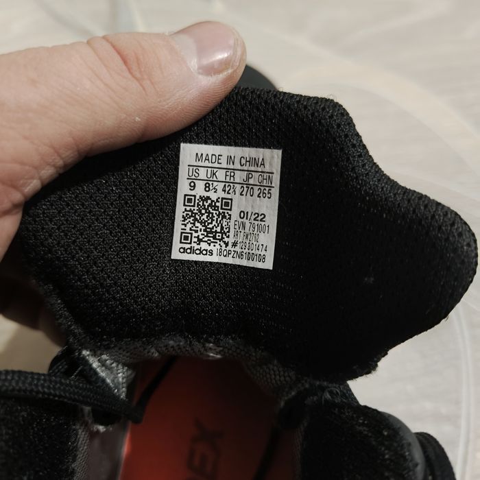 Продам зимние кроссовки Adidas Terrex GTX