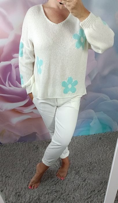 Sweter piękne kolory kwiat. Ostatnie sztuki