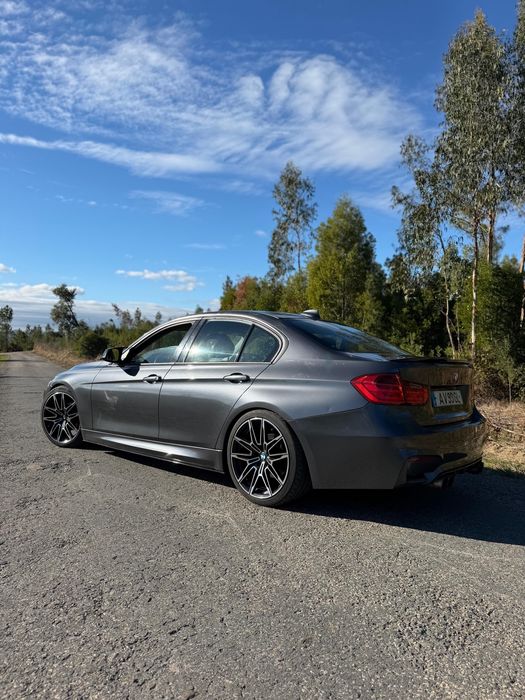 BMW 320d F30 163cv — 2012