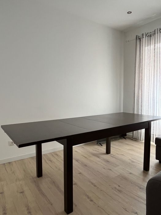 Mesa de Jantar Extensível do IKEA + 2 cadeiras (opcional)