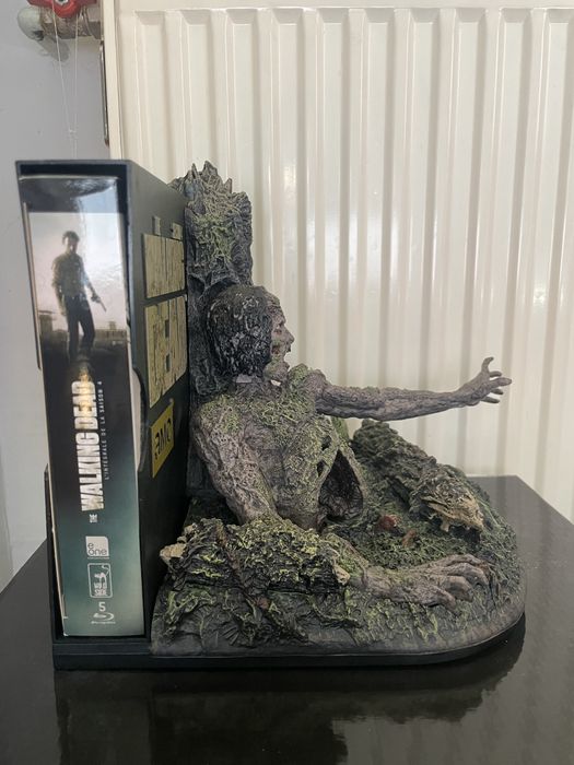 Figurka kolekcjonerska „the walking dead”