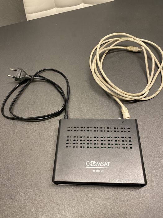Dekoder COMSAT TE 1050 HD z pilotem