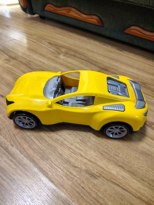 Машина Технок жовта велика