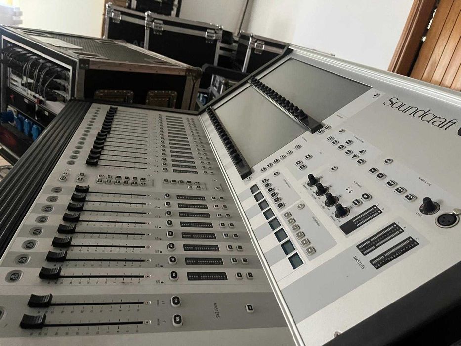 KIT SoundCraft VI1 + CSB 32/8/4