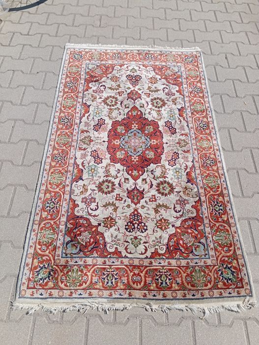 Dywan czerwony 170x95cm