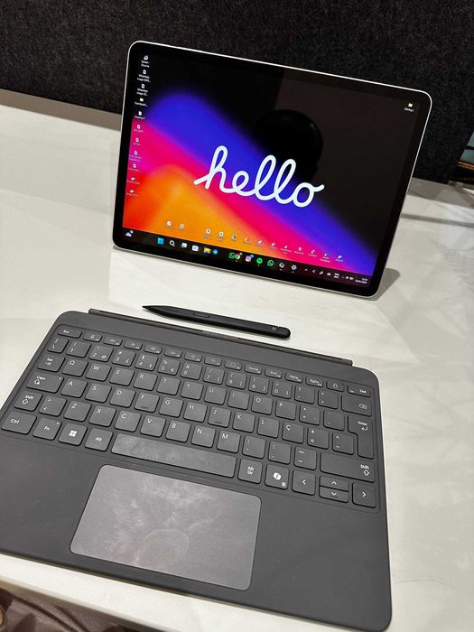 Microsoft Surface pro 12 inch model 2025