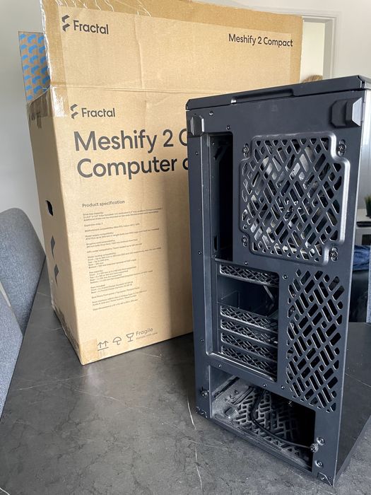 Caixa Torre Fractal Meshify 2 Compact Dark Grey