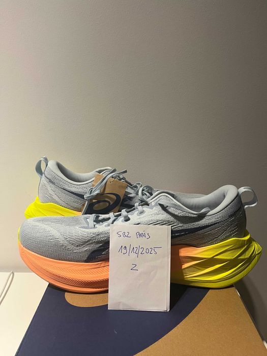 Buty biegowe Asics Superblast 2 Paris