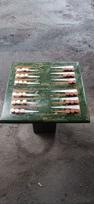 Jogo gamão / mesa em mármore.