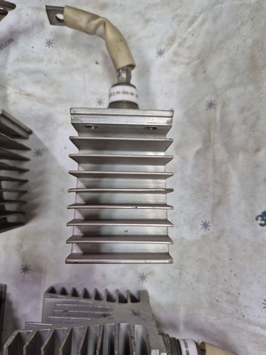 Radiatory  i diody prostownicze