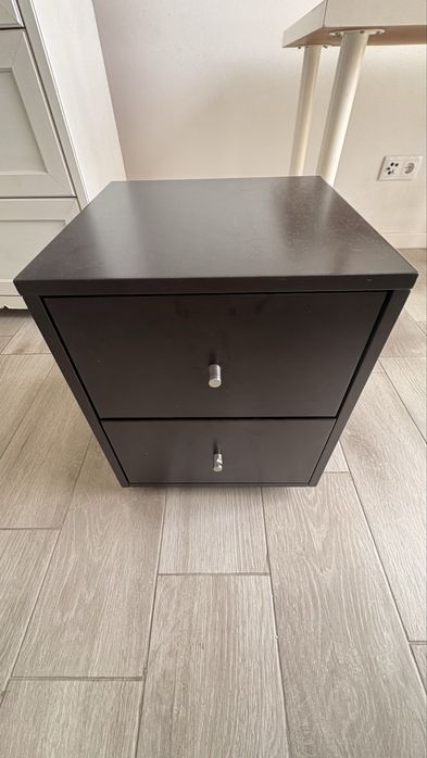 Comoda ou mesa de cabeceira  madeira