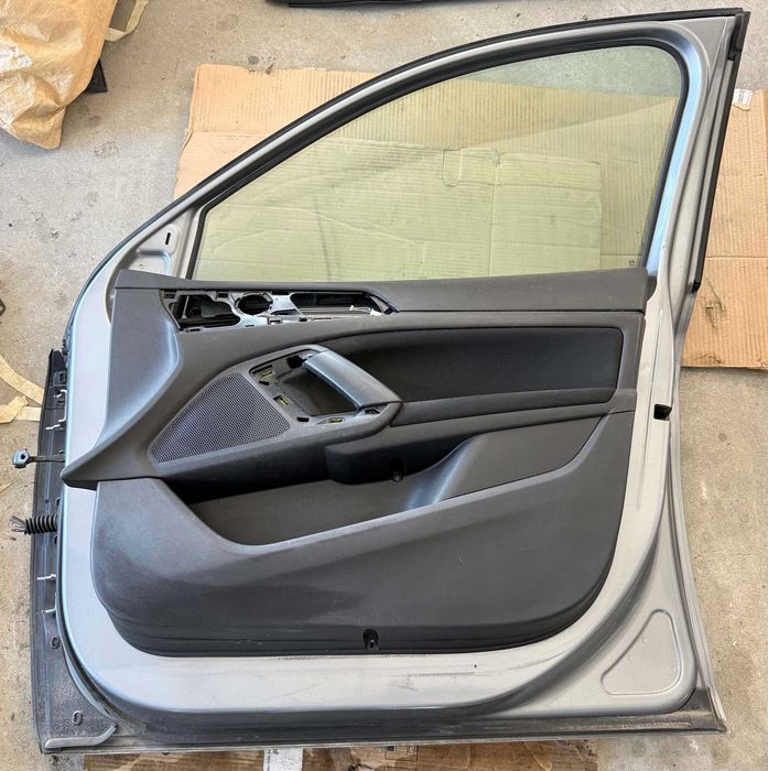 PORTA FRENTE DIREITA PEUGEOT 308 II
