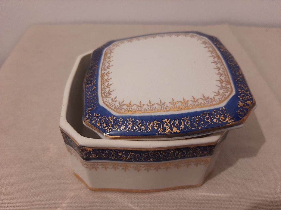 caixas antigas guarda jóias e guarda comprimidos Coimbra Aveiro faianç